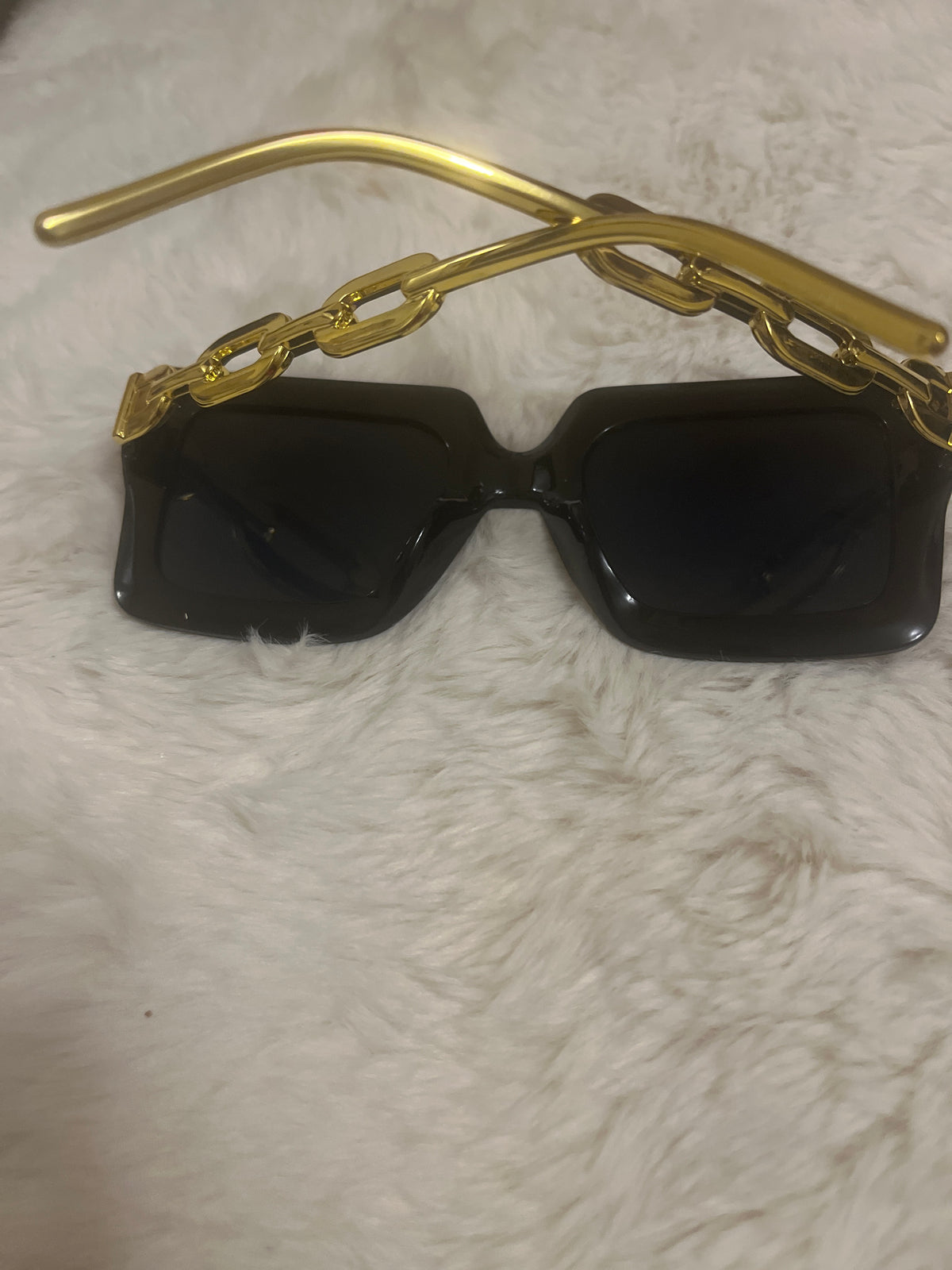 Black oversized square fashion sunglasses